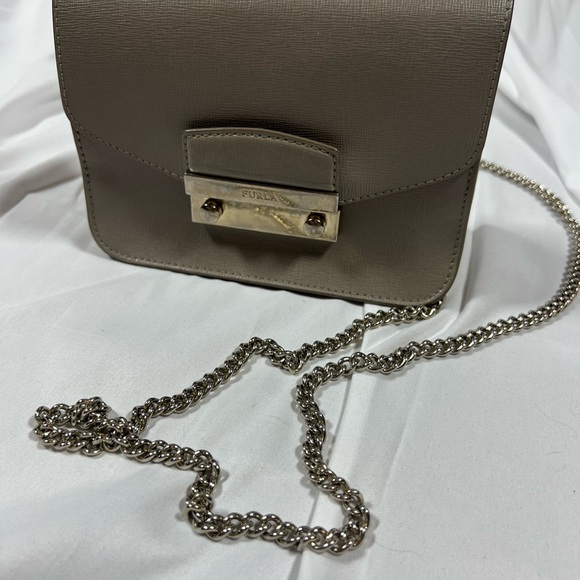 Furla Gray Crossbody Bag with Chain Strap and Metallic Clasp - Picture 1 of 5